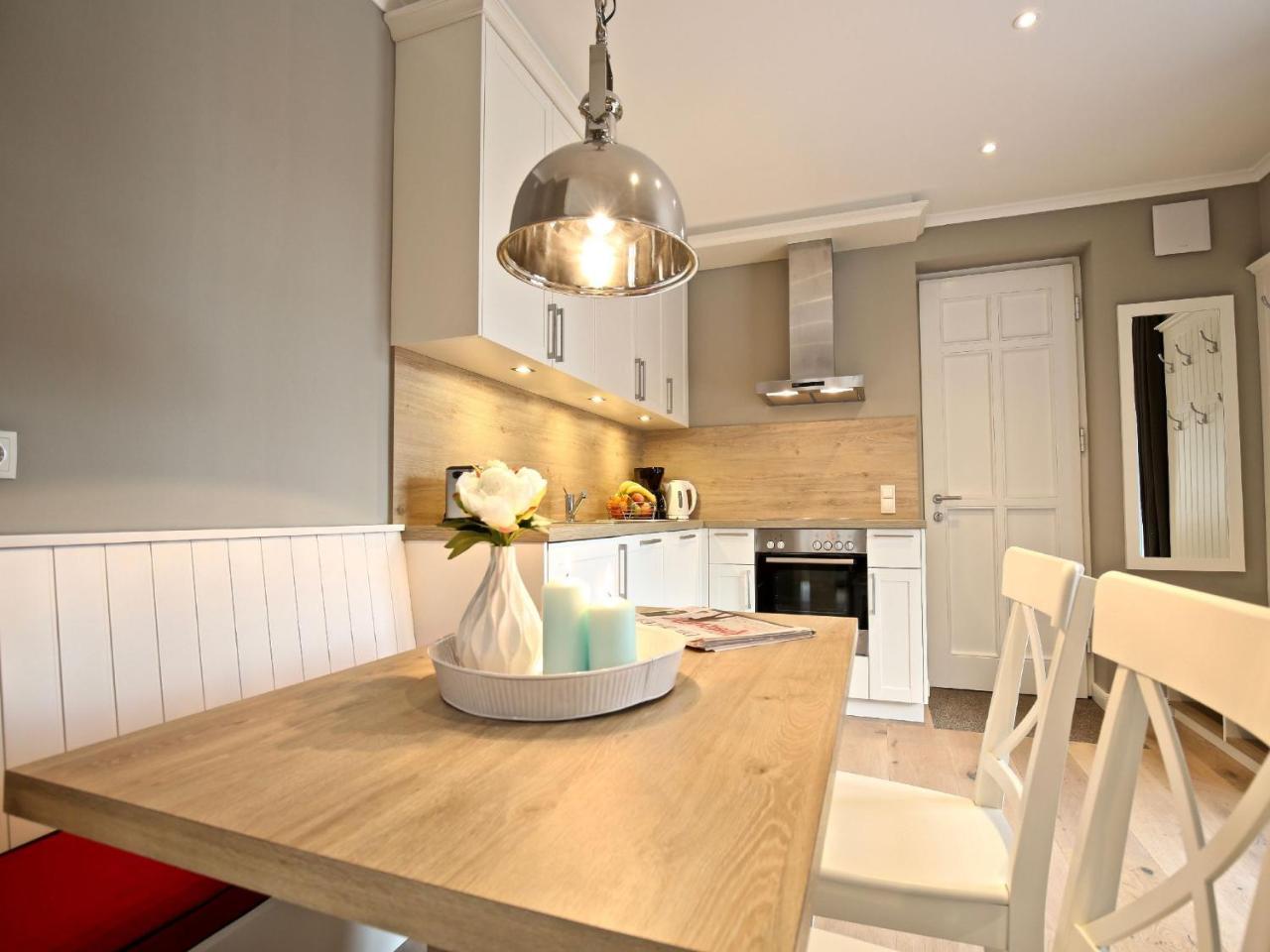 Kleine Charlotte - Traumwohnung Mit Terrasse Fuer 4 Personen Wangerooge Extérieur photo